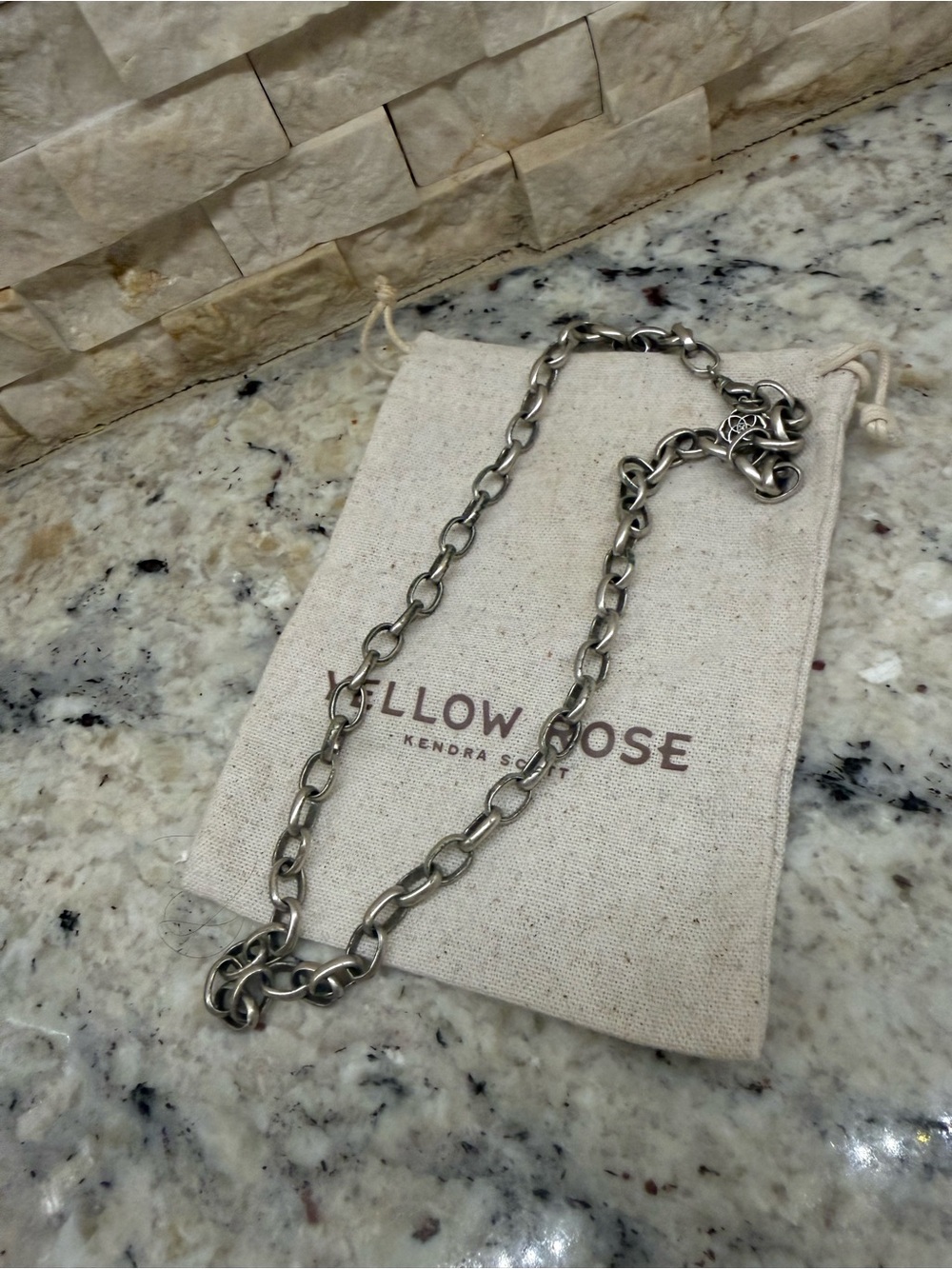 Kendra Scott Yellow Rose Beau link and chain necklace